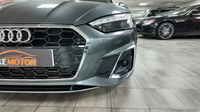 Audi A5 view 9