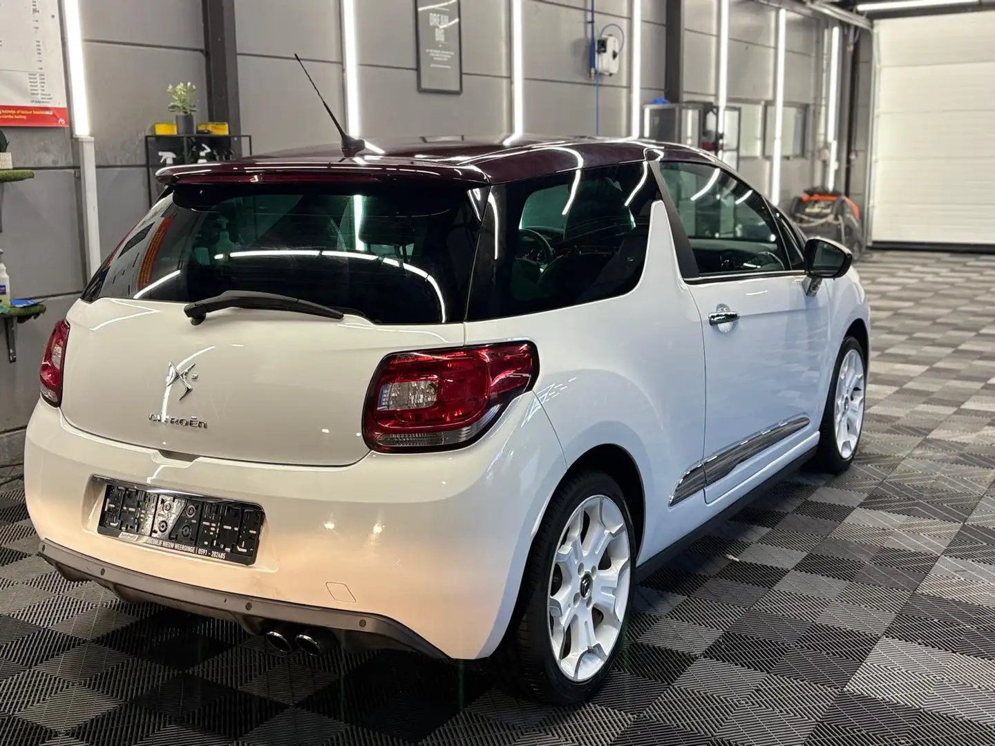Citroen DS3 2011 1.6l BENZINE 162.530KM Weiß - 2