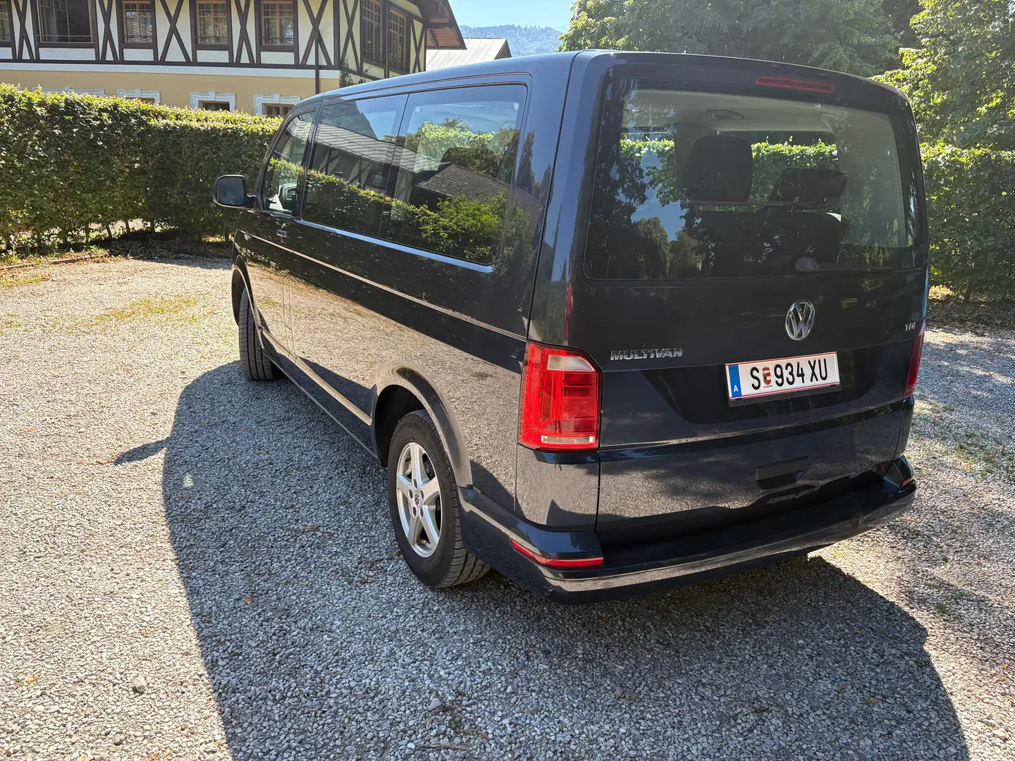 Volkswagen T6 Multivan Trendline 2,0 TDI Blau - 2