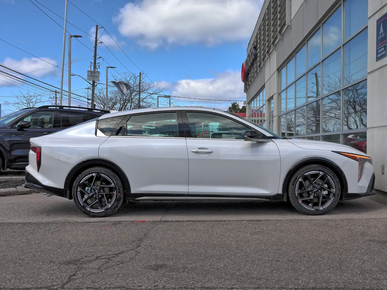 Kia K4 снимка Kia K4