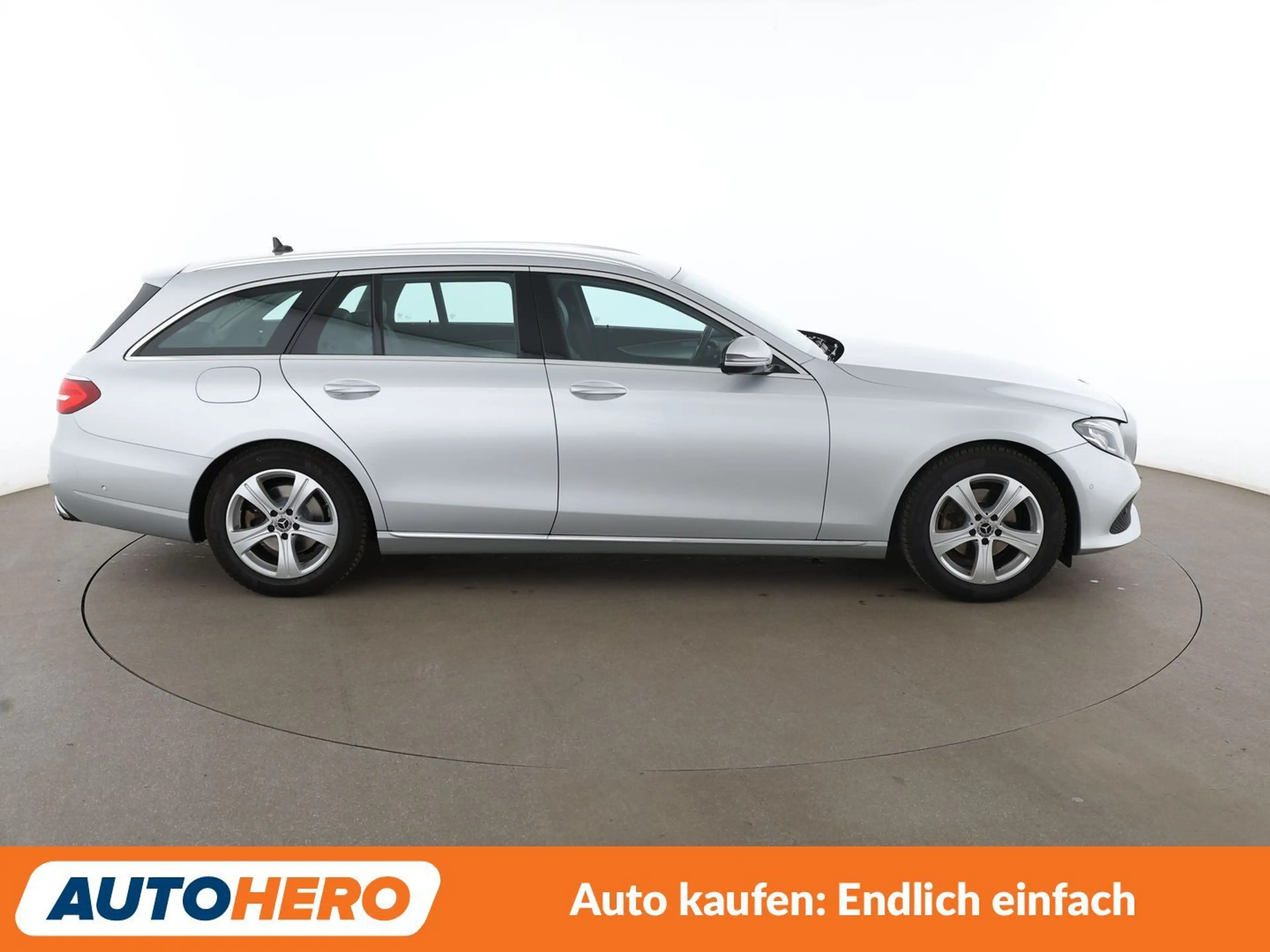 Mercedes-Benz E 220 E 220 d Avantgarde Aut. *NAVI*LED*TEMPO*CAM*SHZ* — photo 7