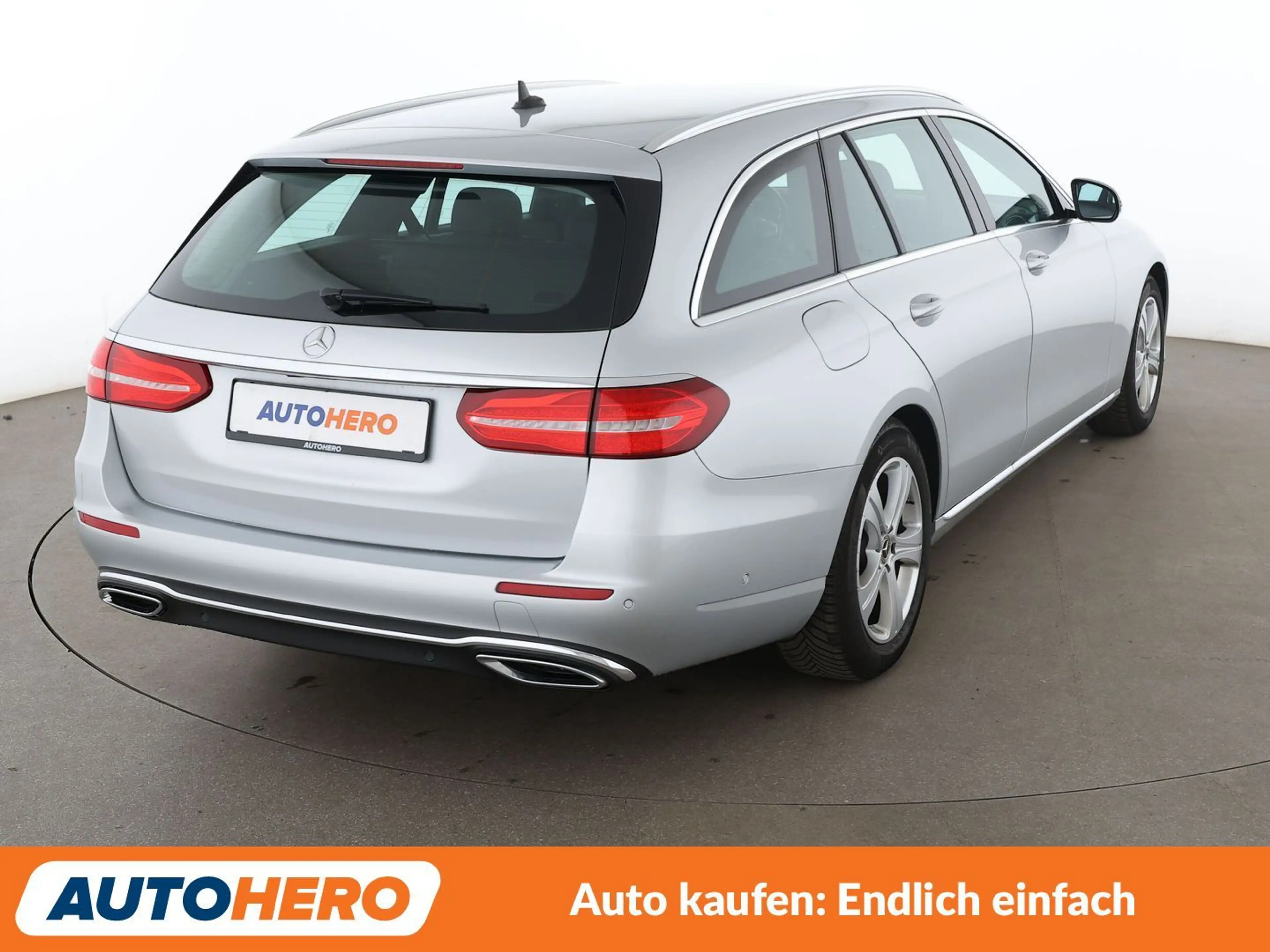 Mercedes-Benz E 220 E 220 d Avantgarde Aut. *NAVI*LED*TEMPO*CAM*SHZ* — photo 6