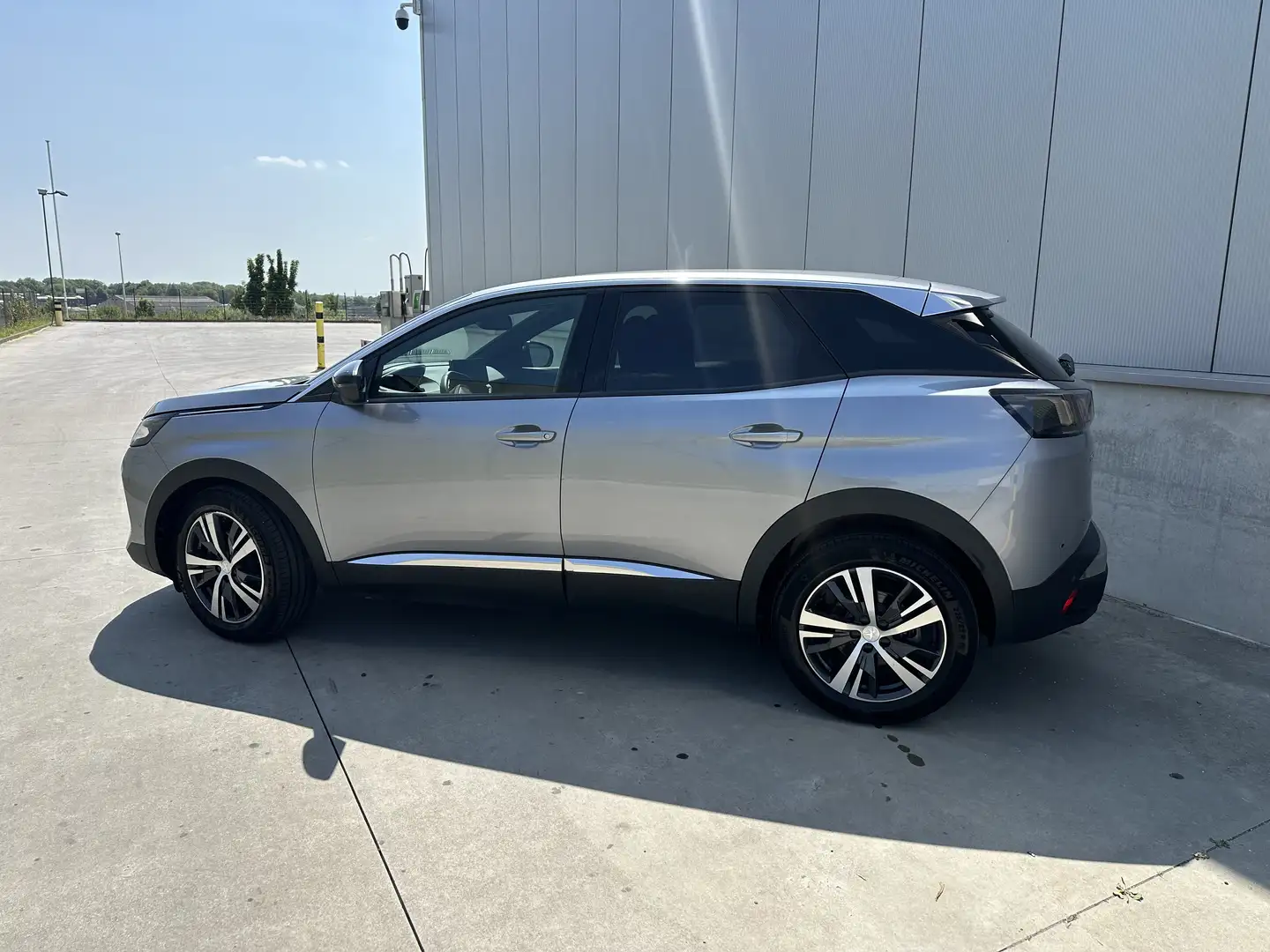 Peugeot 3008 1.5 BlueHDi Allure Pack (EU6.4) Gris - 2