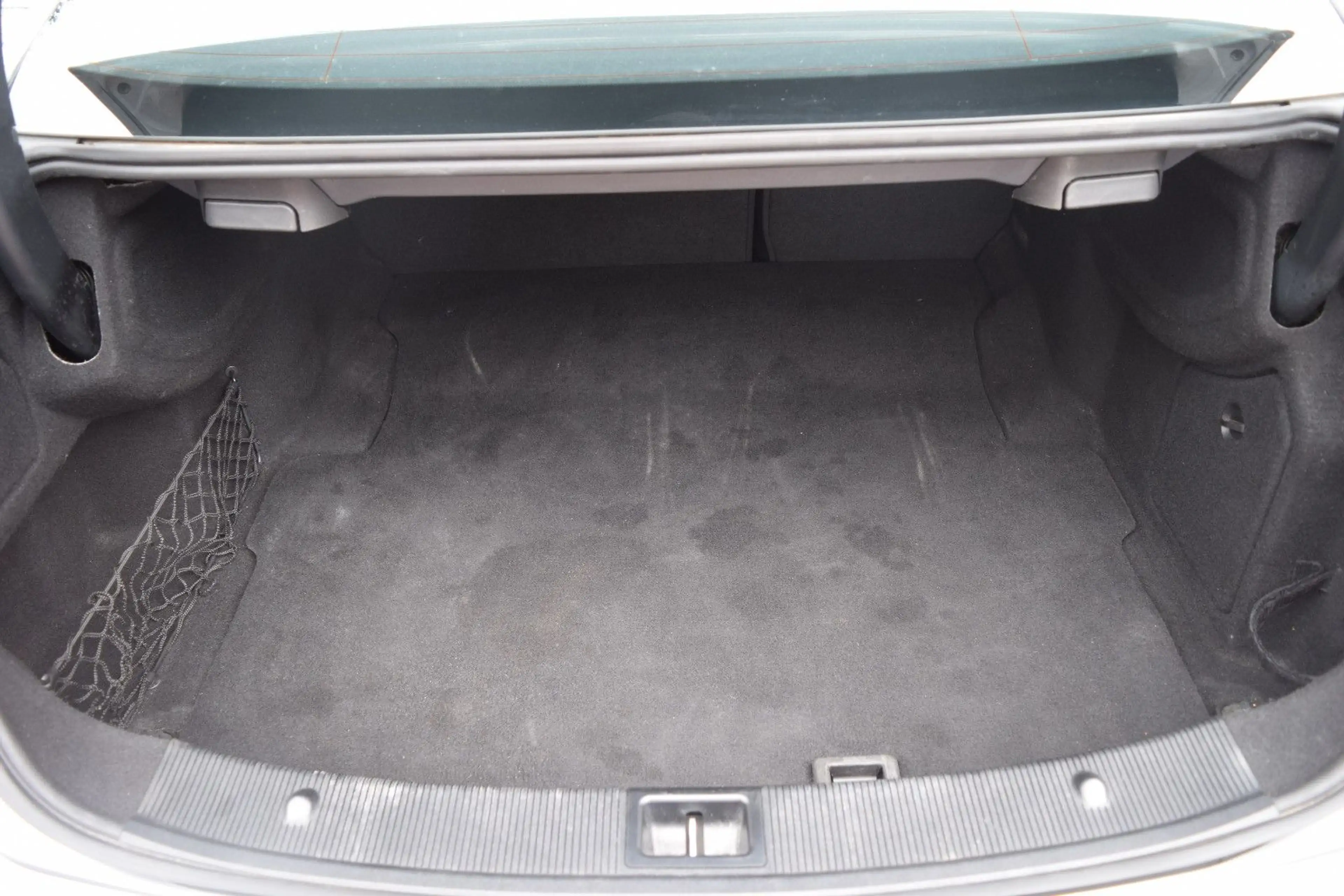 Mercedes-Benz E 350 Coupe AUTOMATIKGETRIEBE,VOLEDER,XENON,NAVI — photo 15