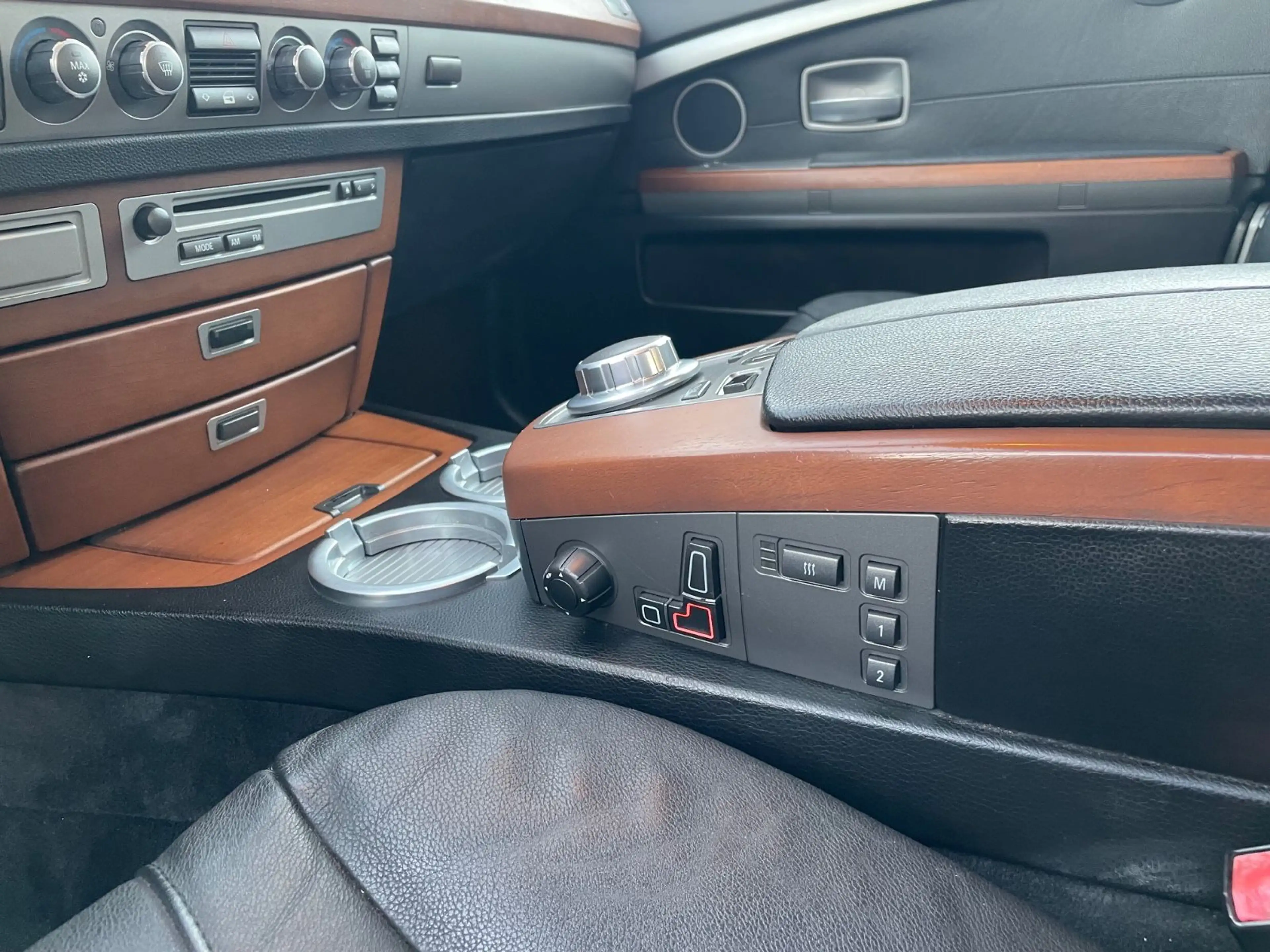 BMW 740 7 740 i"2.Hand"scheckheftgepflegt"TÜV 09/28" — photo 12