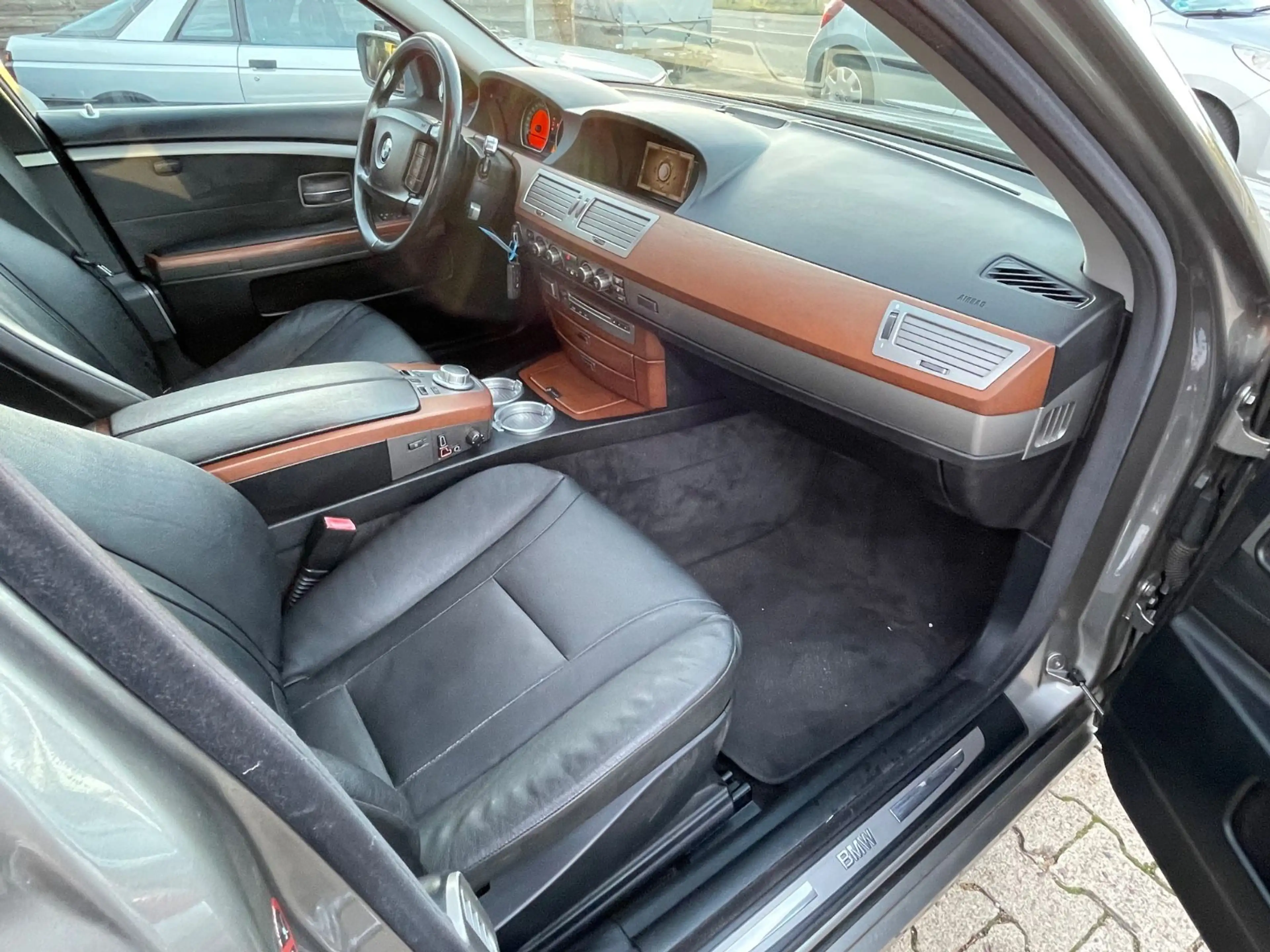 BMW 740 7 740 i"2.Hand"scheckheftgepflegt"TÜV 09/28" — photo 16