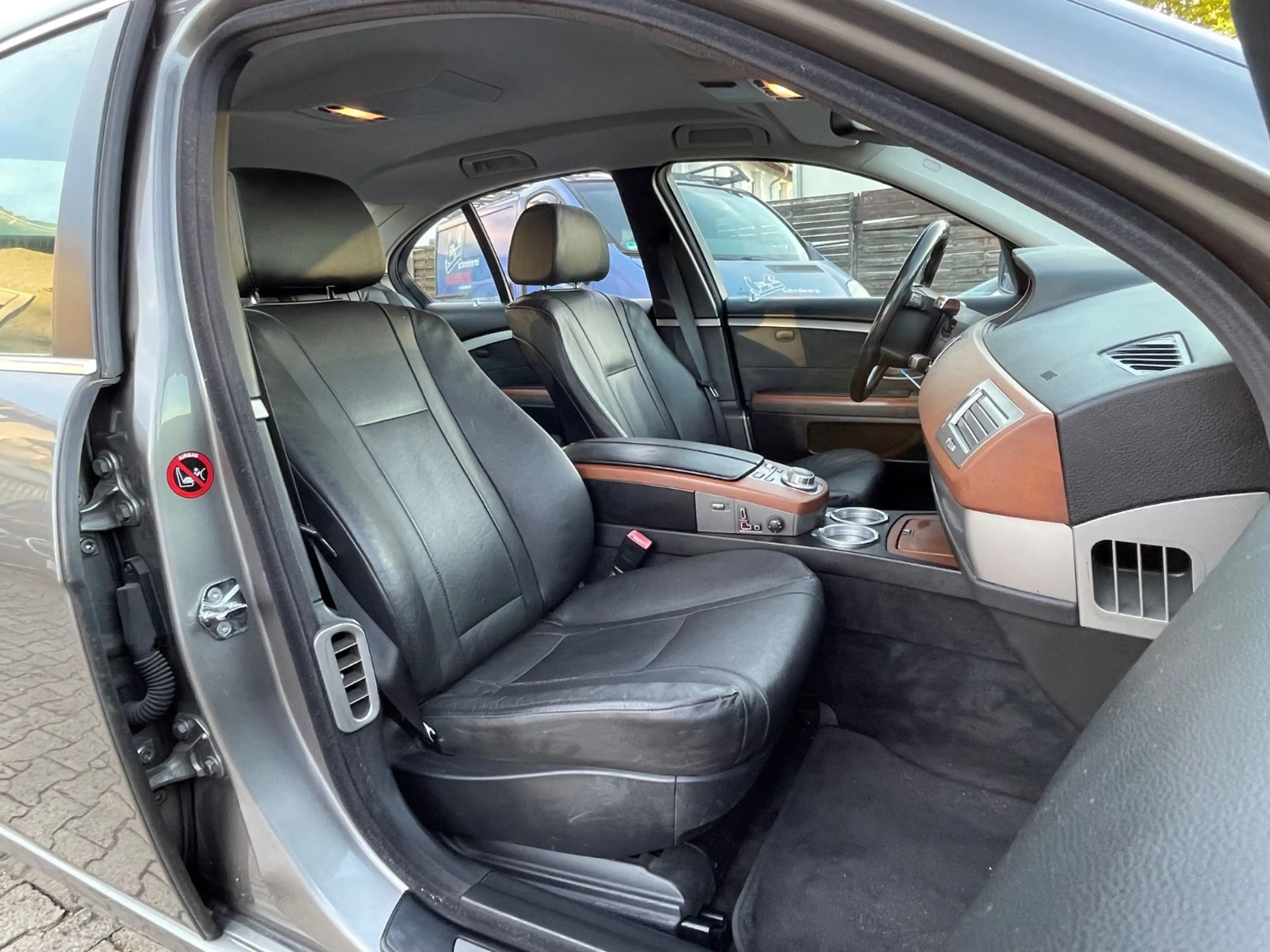 BMW 740 7 740 i"2.Hand"scheckheftgepflegt"TÜV 09/28" — photo 11
