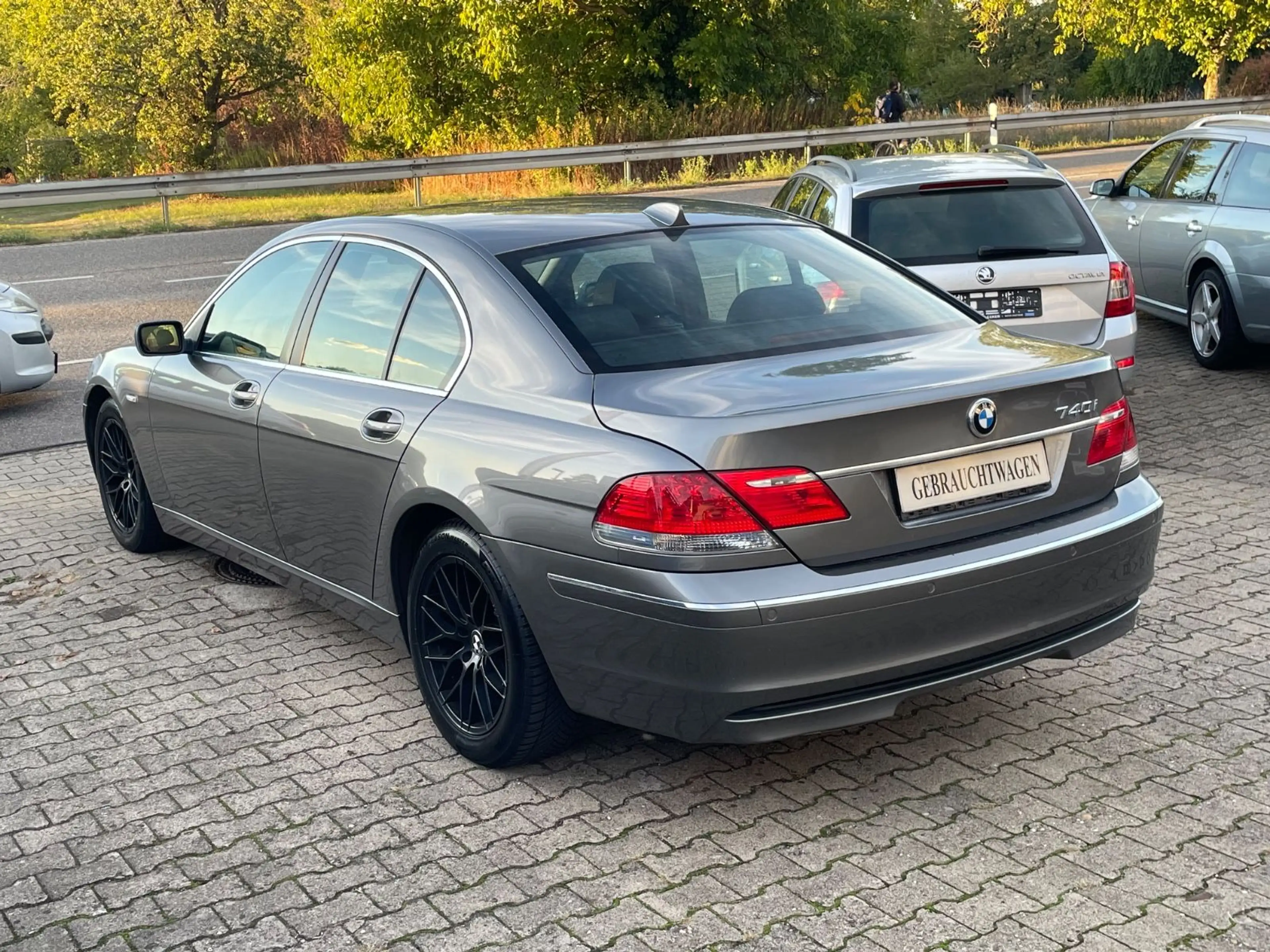 BMW 740 7 740 i"2.Hand"scheckheftgepflegt"TÜV 09/28" — photo 3