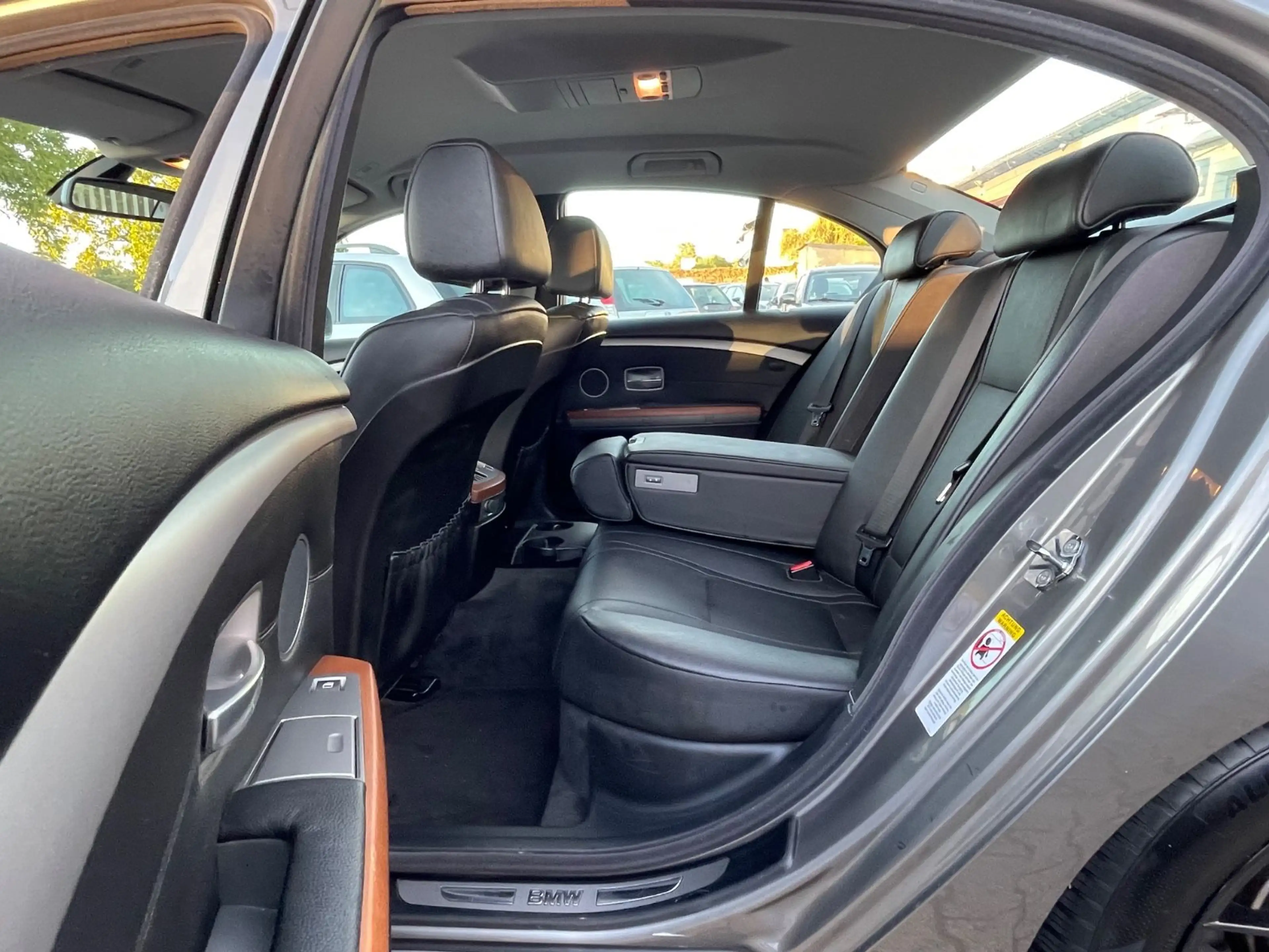 BMW 740 7 740 i"2.Hand"scheckheftgepflegt"TÜV 09/28" — photo 10