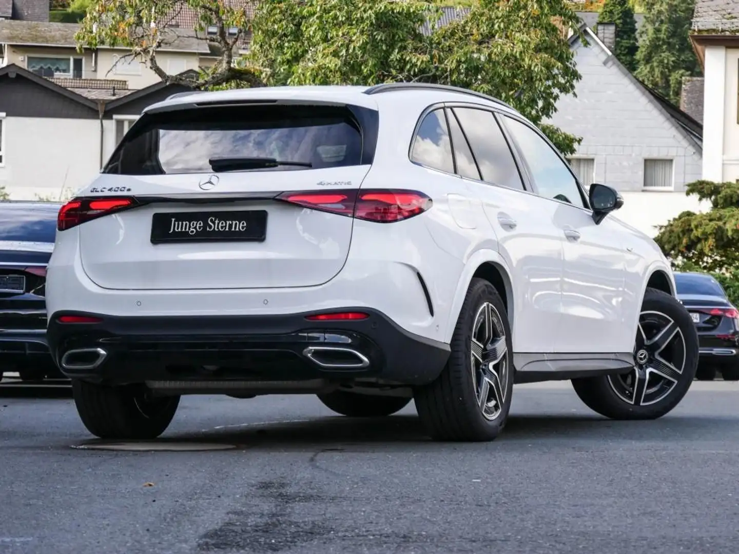 Mercedes-Benz GLC 400 e 4M AMG-Sport/Technik/Pano/Distr/AHK/19 Weiß - 2