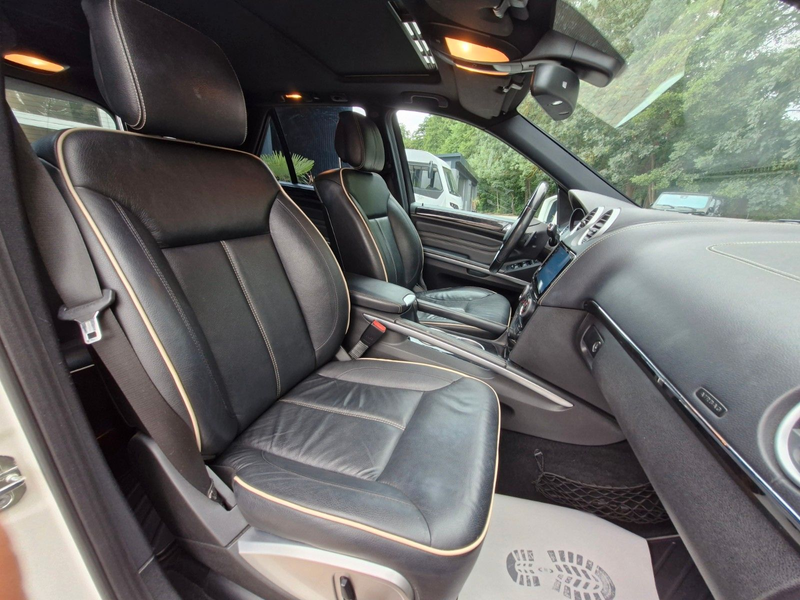 Mercedes-Benz ML 350 4Matic Edition Ahk Leder Bi-Xenon — photo 12