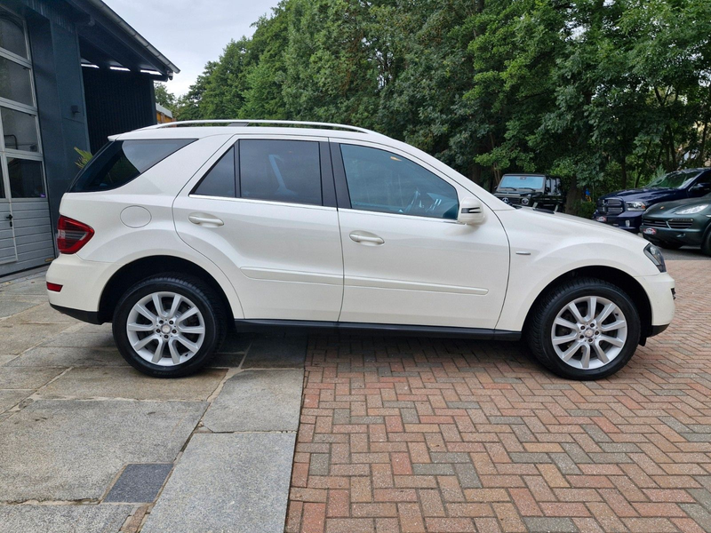 Mercedes-Benz ML 350 4Matic Edition Ahk Leder Bi-Xenon — photo 4