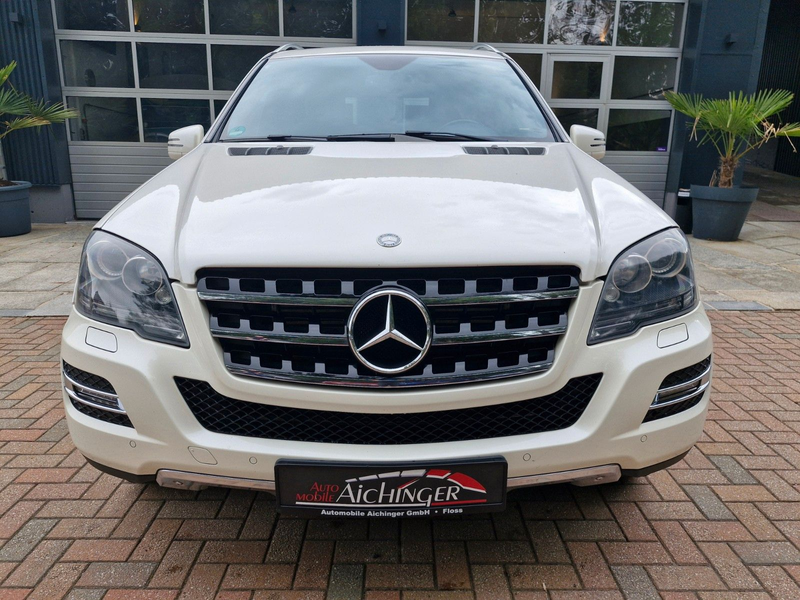 Mercedes-Benz ML 350 4Matic Edition Ahk Leder Bi-Xenon — photo 2