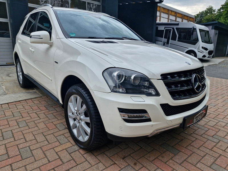 Mercedes-Benz ML 350 4Matic Edition Ahk Leder Bi-Xenon — photo 3