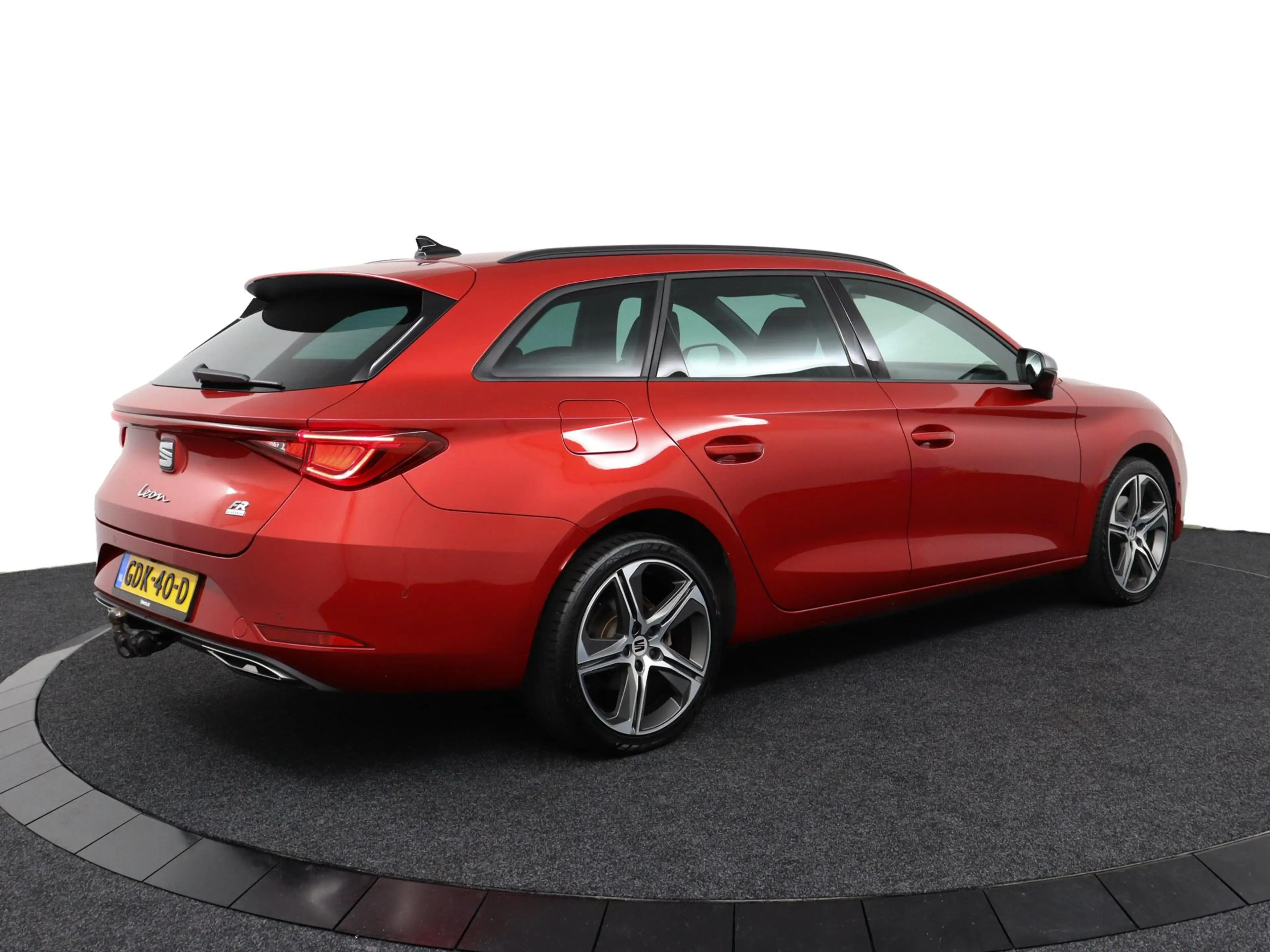 SEAT Leon e-Hybrid Sportstourer 1.4 TSI eHybrid PHEV FR Business Inte — photo 5