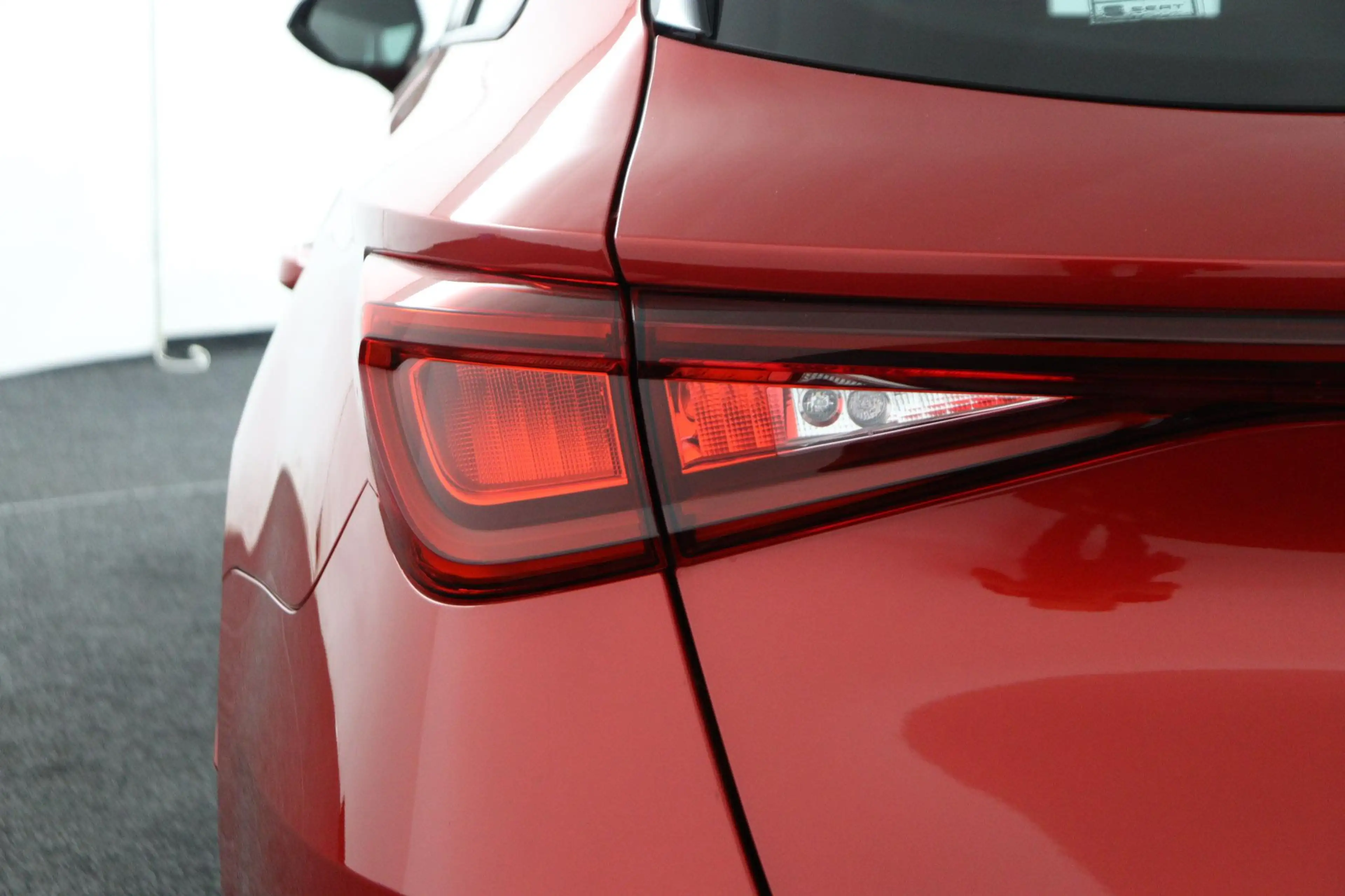 SEAT Leon e-Hybrid Sportstourer 1.4 TSI eHybrid PHEV FR Business Inte — photo 12
