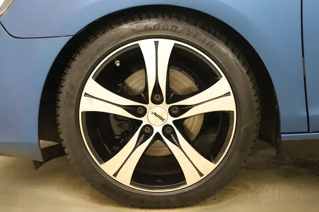 Volkswagen Golf view 29