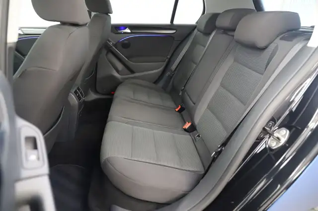 Volkswagen Golf view 11