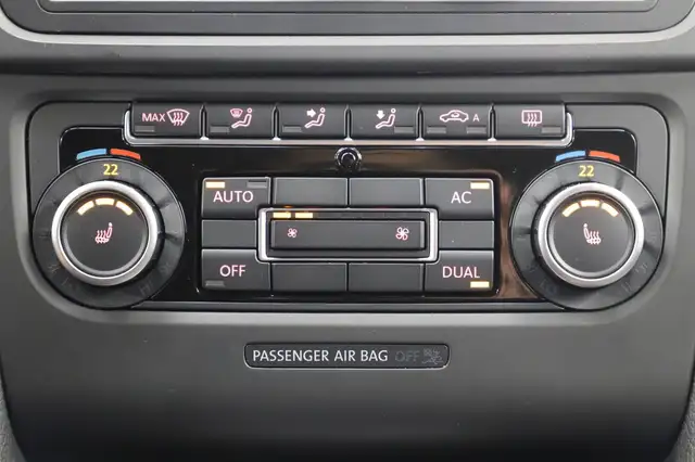 Volkswagen Golf view 17
