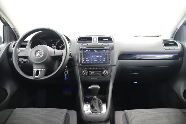 Volkswagen Golf view 14
