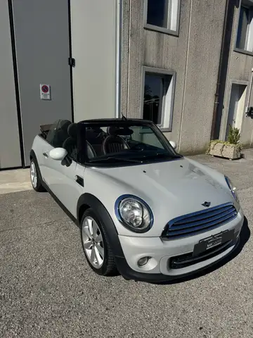 MINI Cooper D Cabrio 1..6 Diesel cabrio