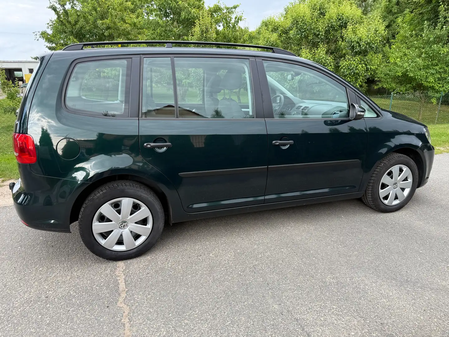 Volkswagen Touran Trendline BMT Vert - 1