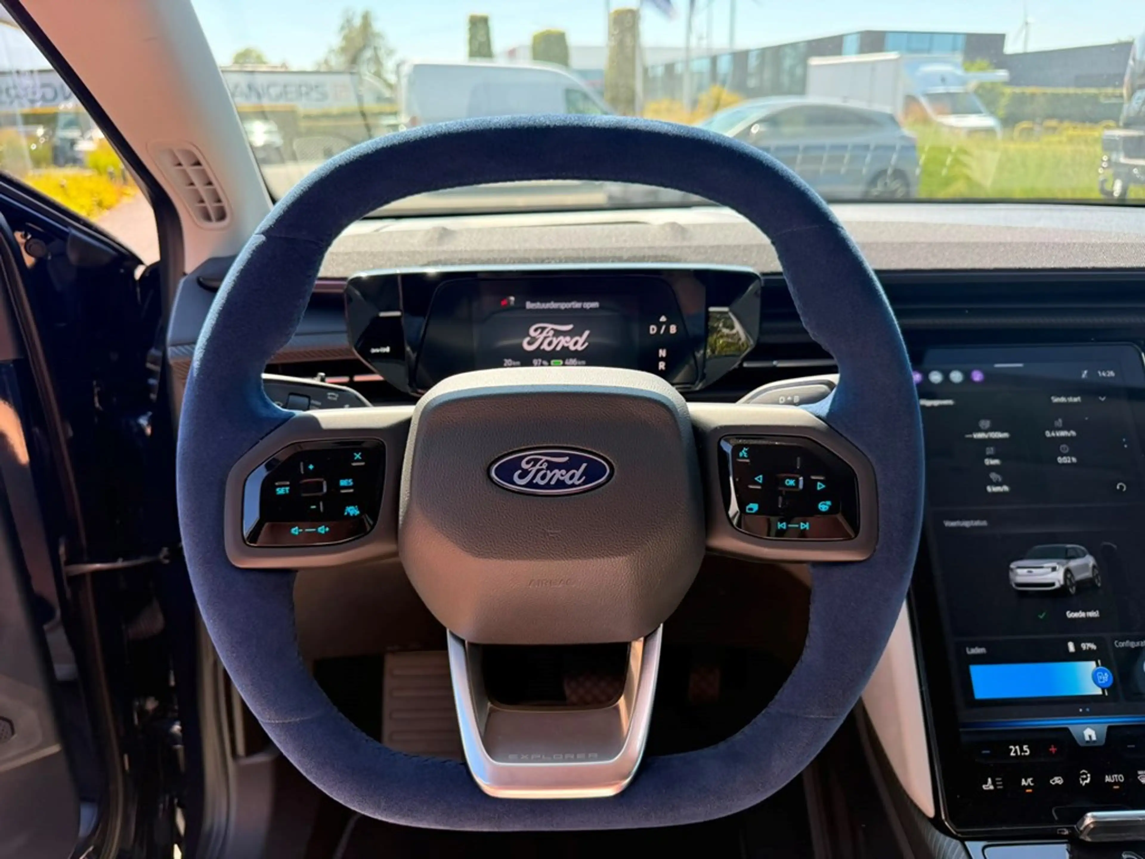 Ford Explorer Premium - NOYENS EDITION — photo 6