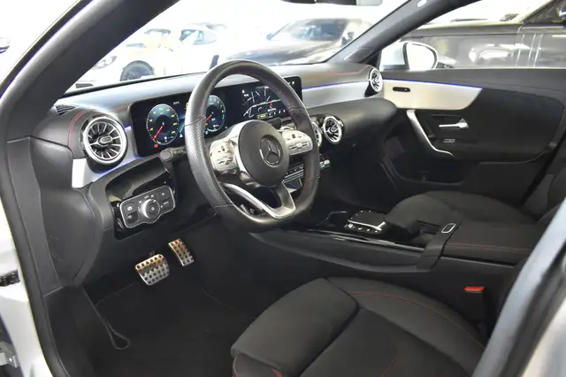 Mercedes-Benz CLA view 12