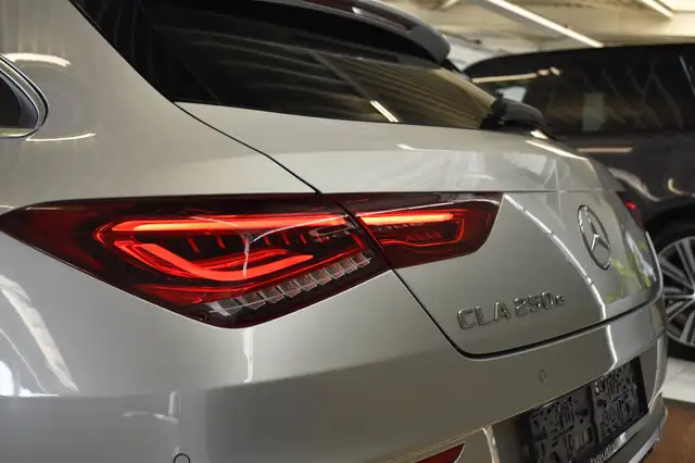 Mercedes-Benz CLA view 9