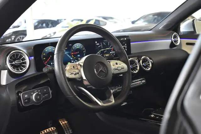 Mercedes-Benz CLA view 11