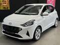 Hyundai i10 Trend*1.Hand*TÜV 10/25*PDC*Klima*Lenkrad heizba Weiß - thumbnail 1