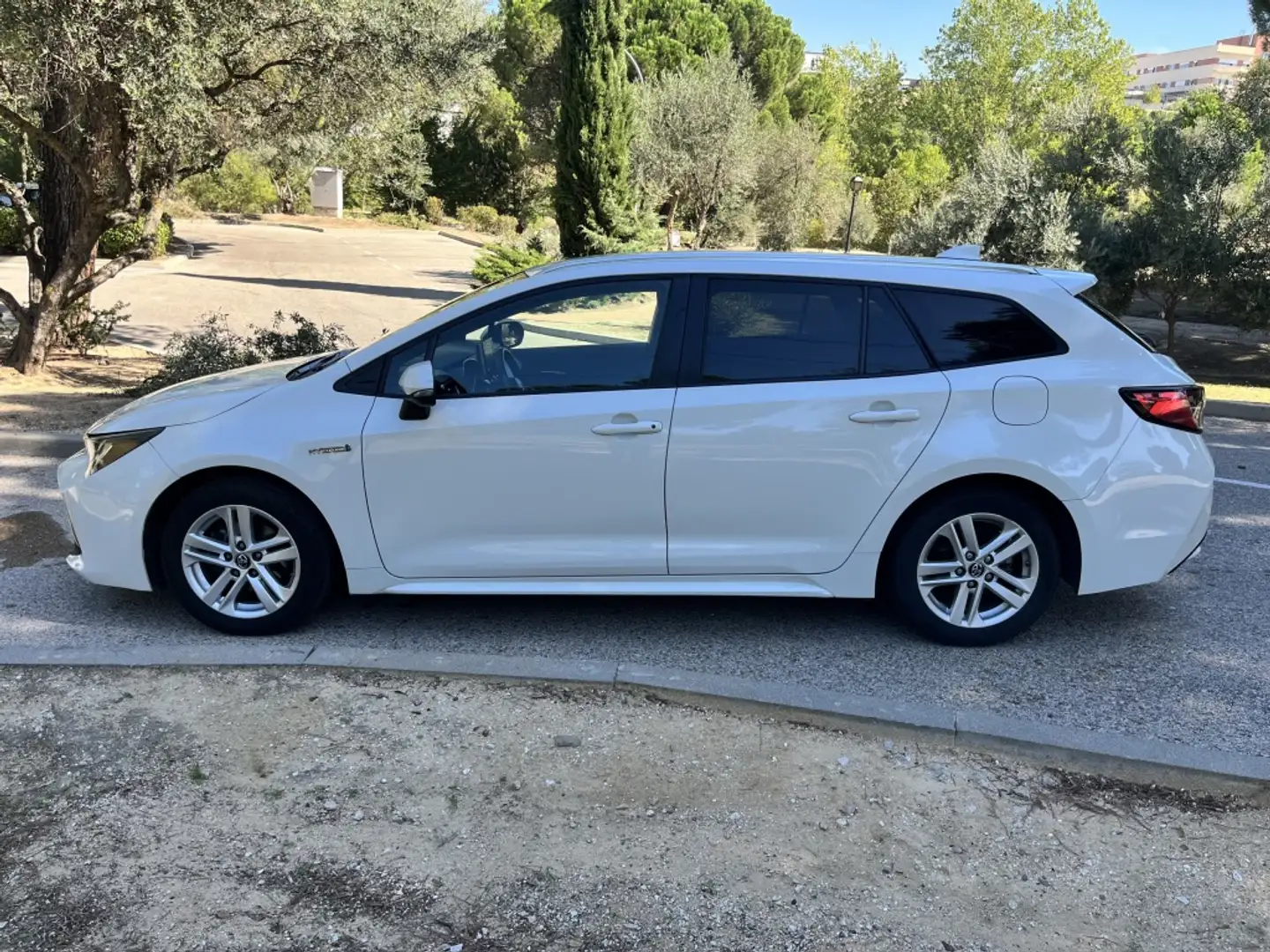 Toyota Corolla Touring Sports 125H Active Tech Blanco - 2