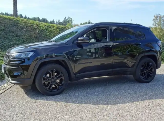 Jeep Compass Night Eagle Plug-In Hybrid 190 4xe Allrad!