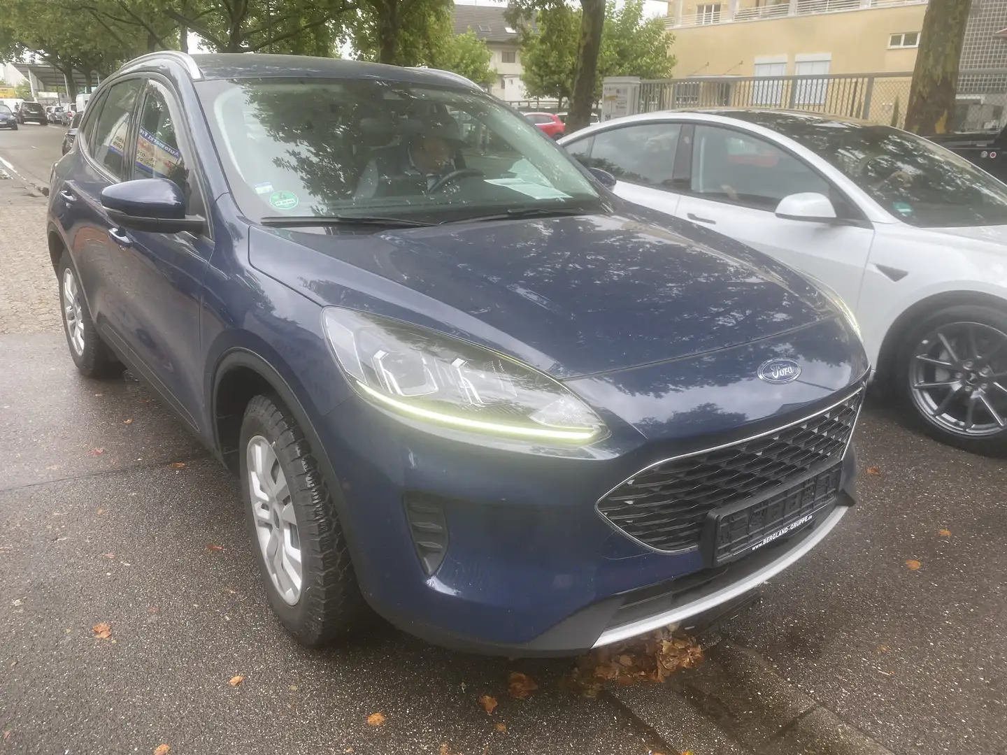 Ford Kuga Trend Blau - 1