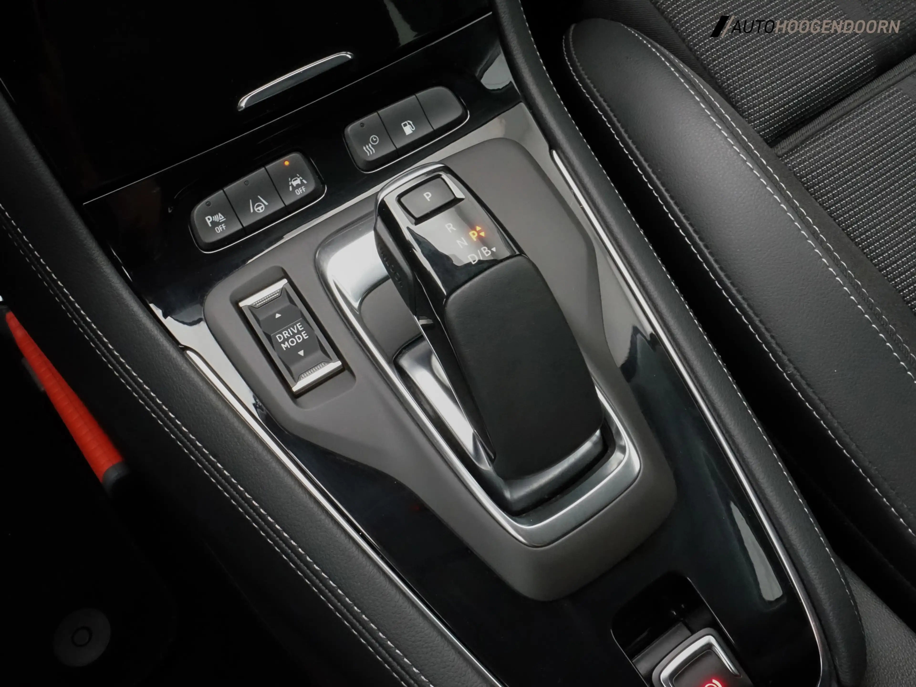 Opel Grandland 1.6 Turbo Plug-In Hybrid Business Elegance Sport ( — photo 24