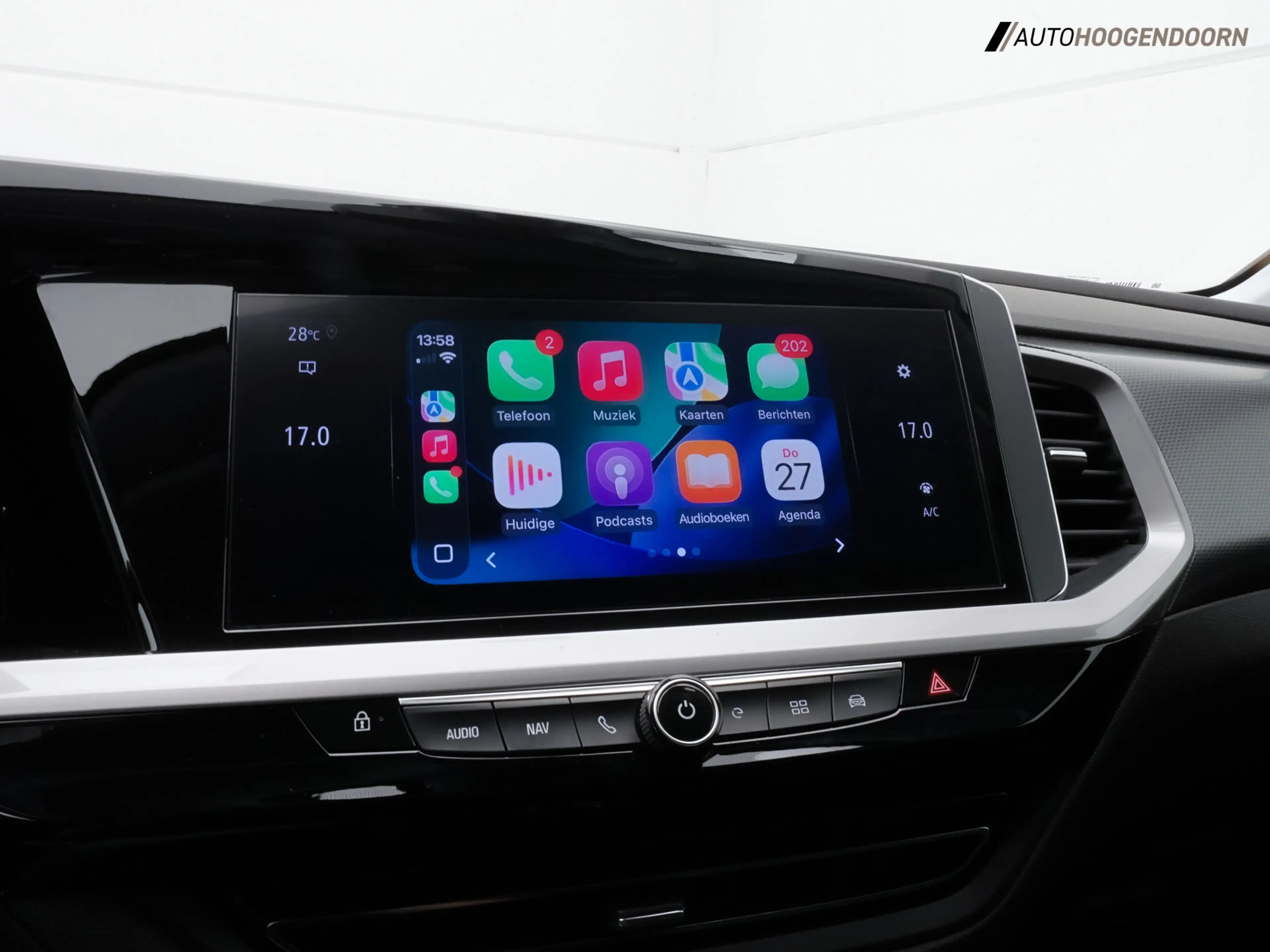 Opel Grandland 1.6 Turbo Plug-In Hybrid Business Elegance Sport ( — photo 22
