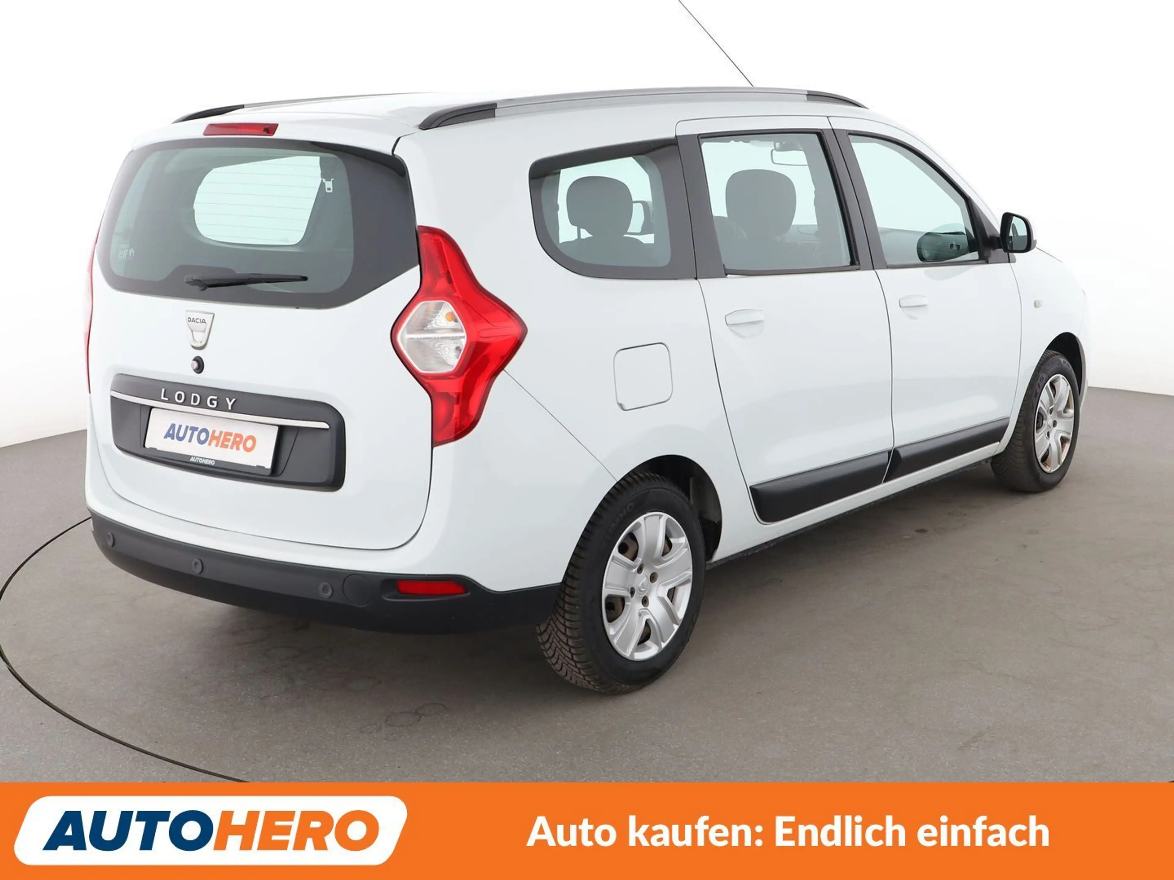 Dacia Lodgy 1.6 SCe Comfort*NAVI*TEMPO*PDC* — photo 6