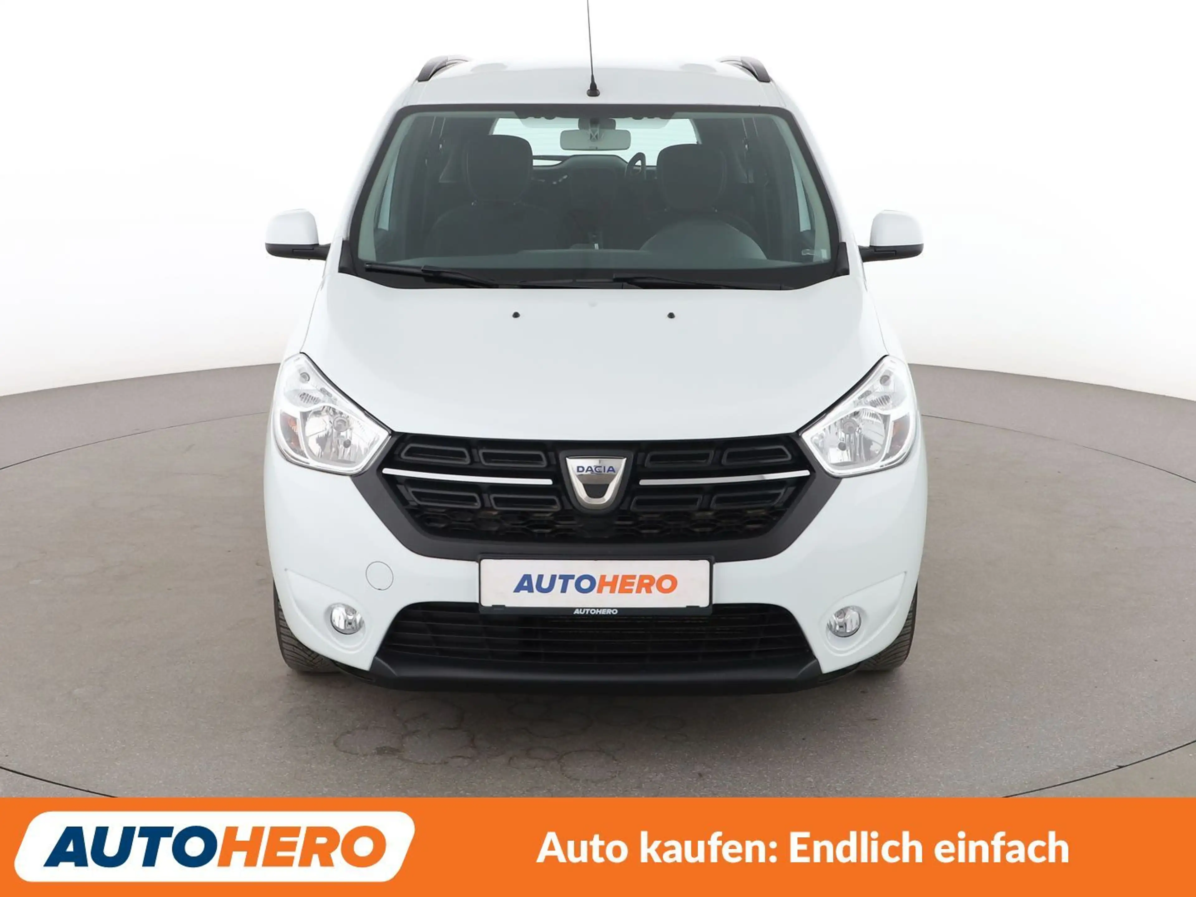 Dacia Lodgy 1.6 SCe Comfort*NAVI*TEMPO*PDC* — photo 9