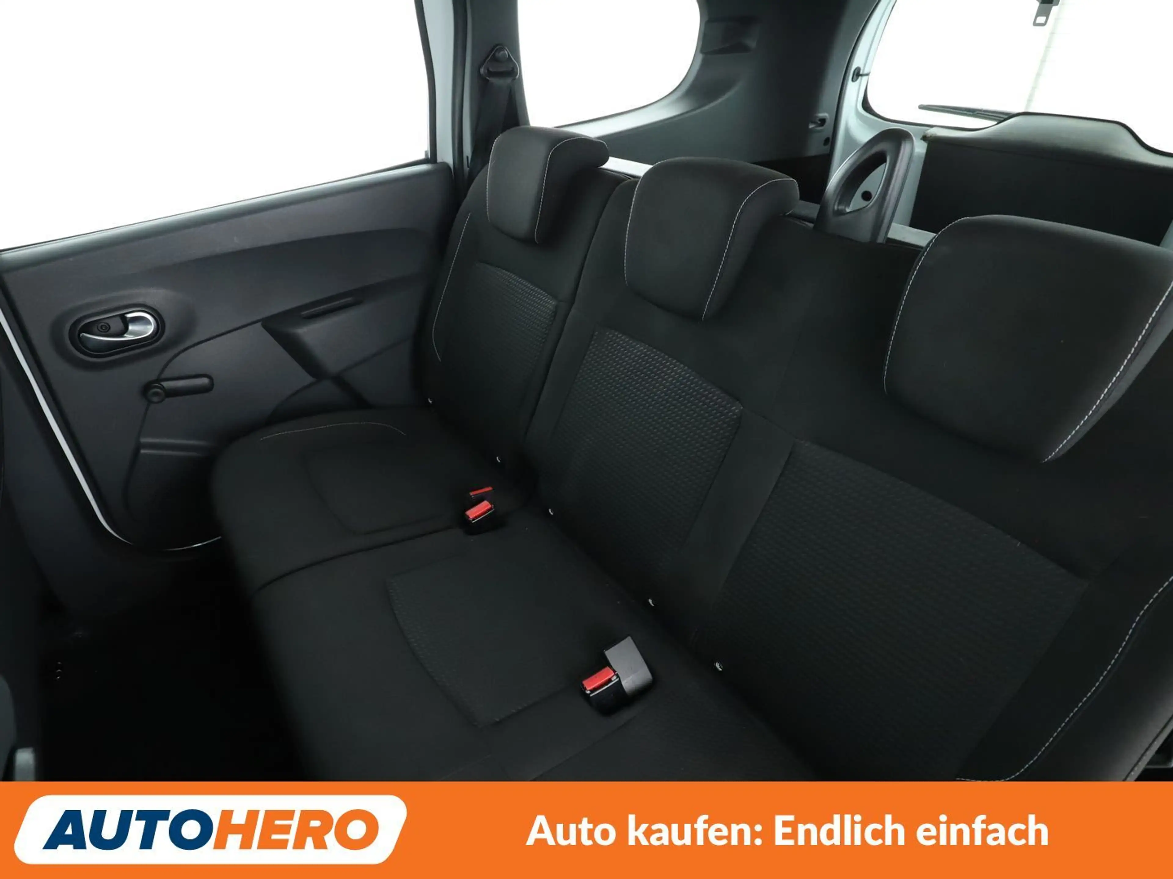 Dacia Lodgy 1.6 SCe Comfort*NAVI*TEMPO*PDC* — photo 14