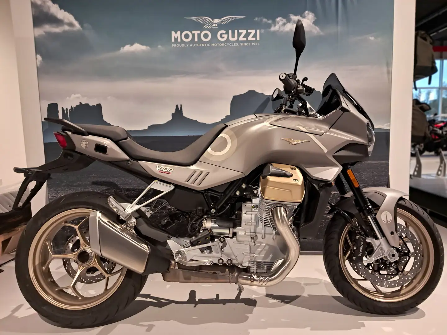 Moto Guzzi V 100 Aviazione Navale Grey - 1