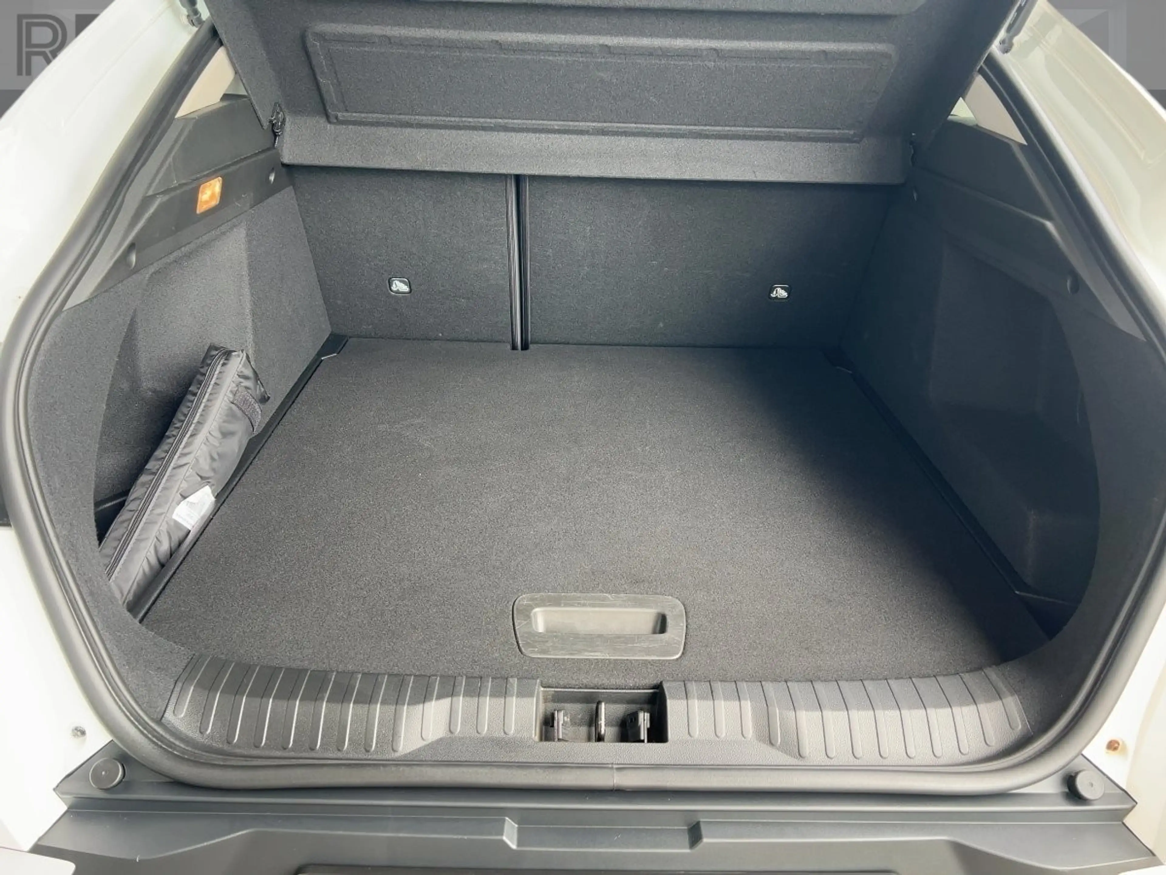 Renault Arkana EVOLUTION Mild Hybrid 140 EDC Apple CarPlay — photo 21
