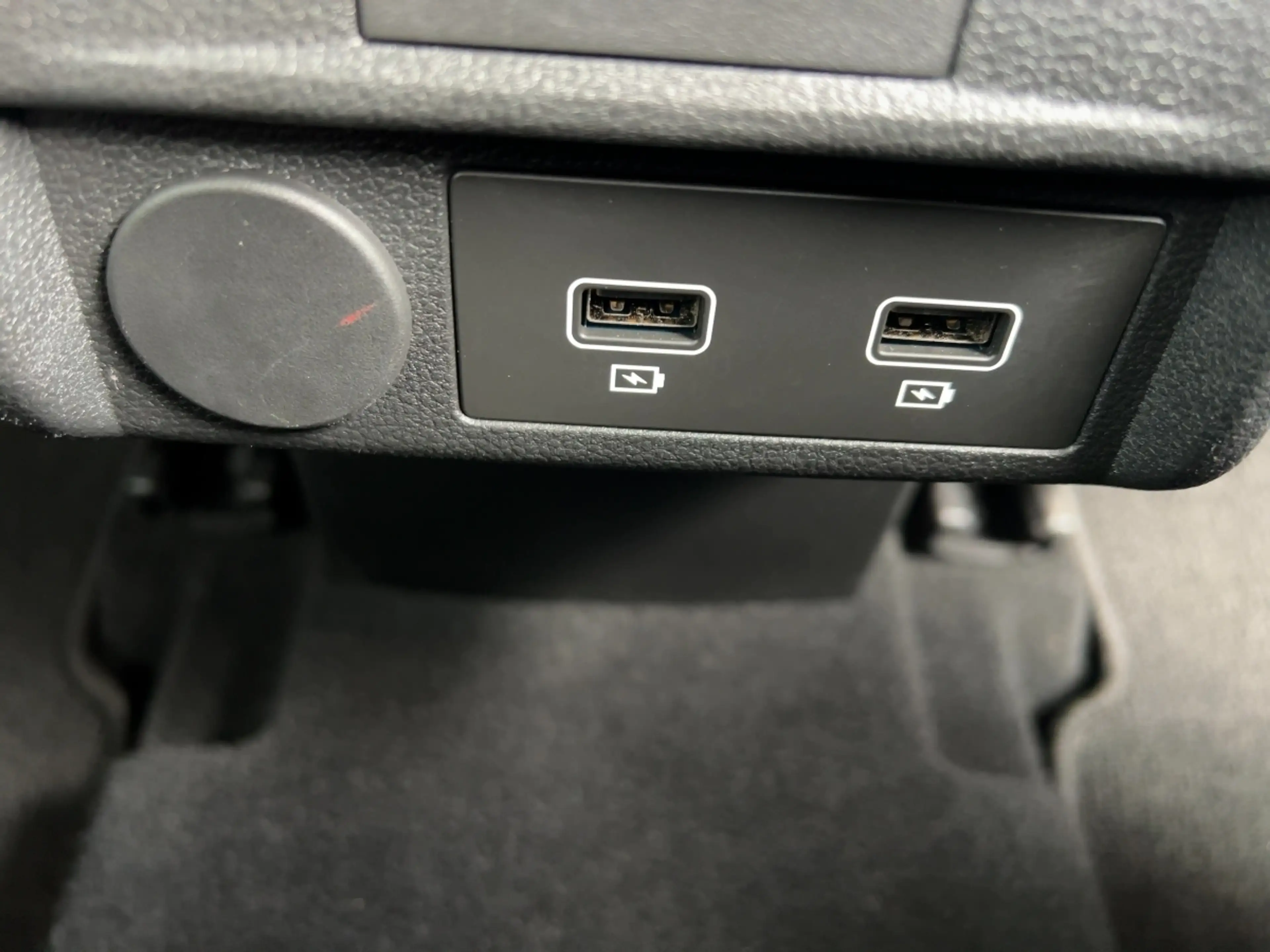 Renault Arkana EVOLUTION Mild Hybrid 140 EDC Apple CarPlay — photo 13