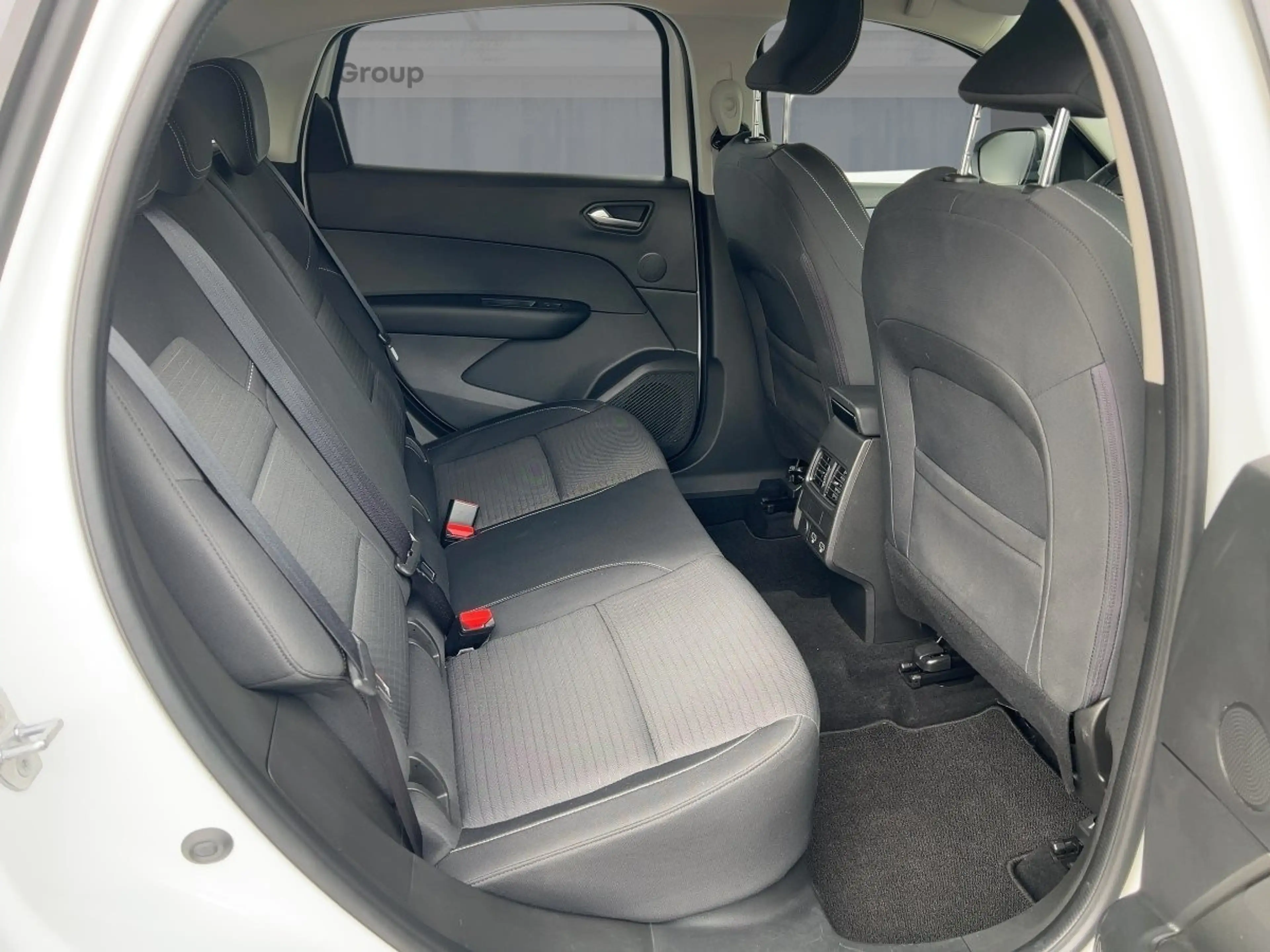 Renault Arkana EVOLUTION Mild Hybrid 140 EDC Apple CarPlay — photo 9