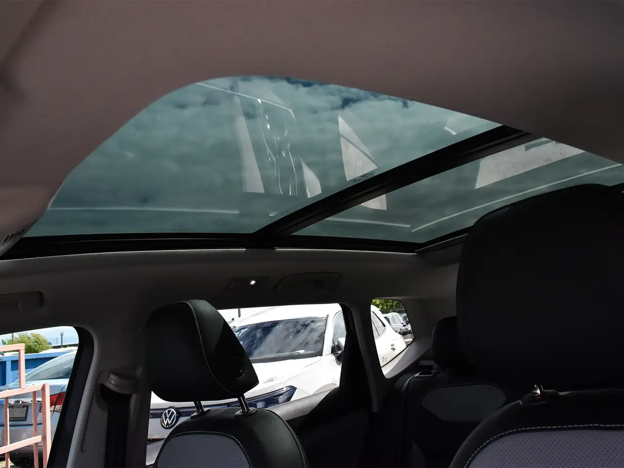 Volkswagen Taos снимка Volkswagen Taos