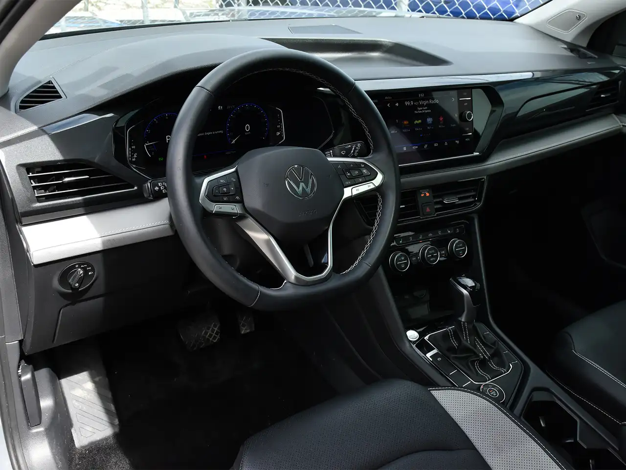 Volkswagen Taos снимка Volkswagen Taos