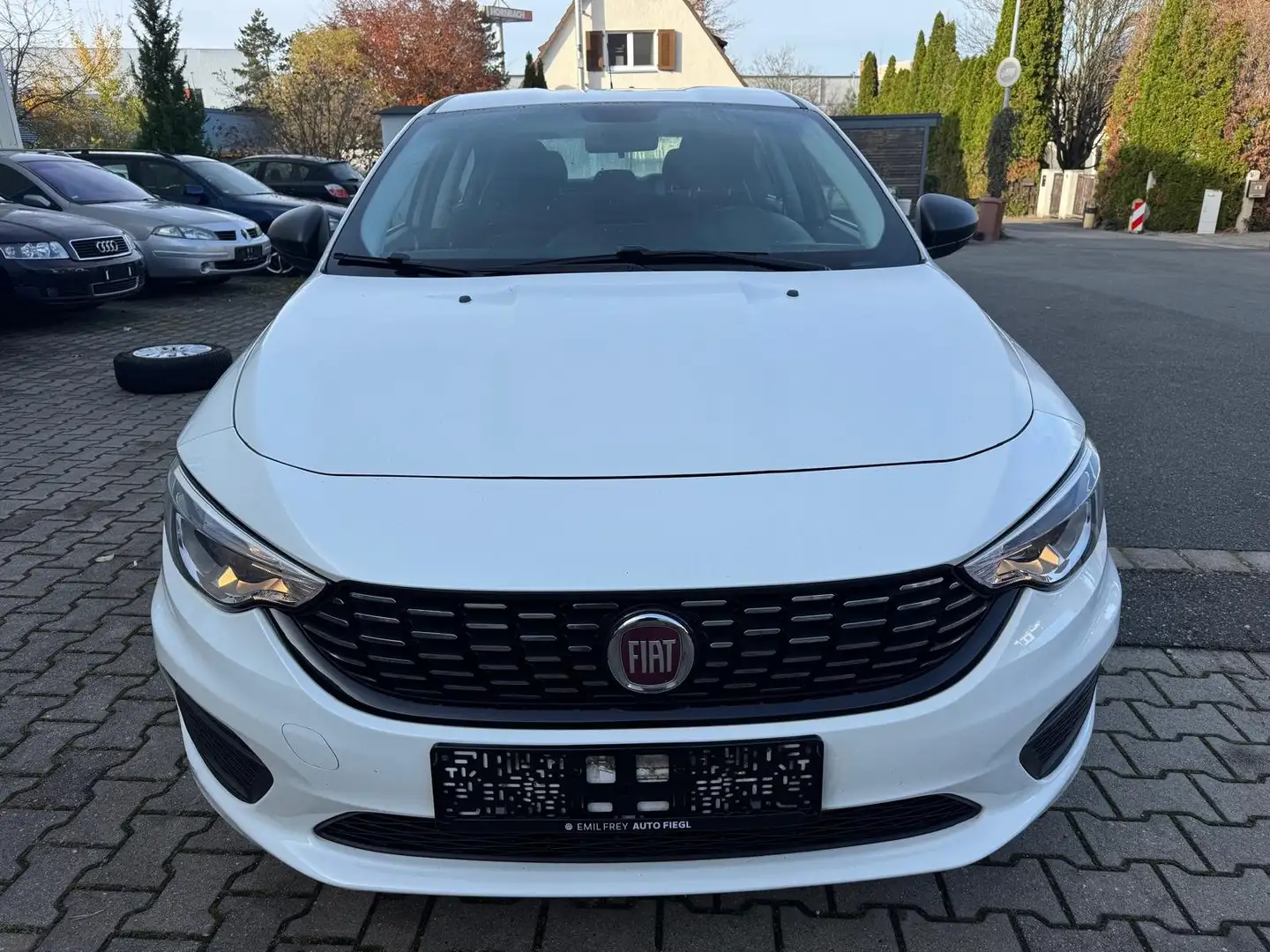 Fiat Tipo Pop Weiß - 2