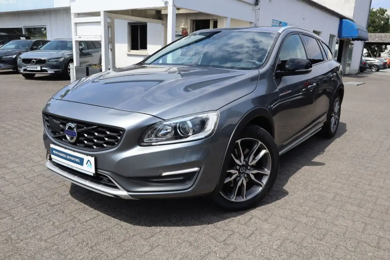 Volvo V60 Cross Country