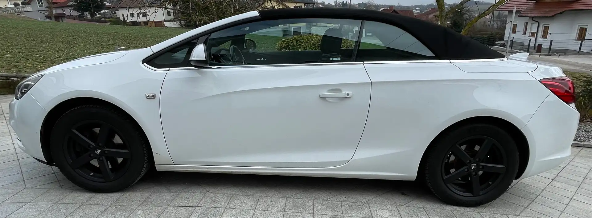 Opel Cascada Cascada 1,6 Turbo Ecotec Direct Injection Cosmo Aut. Cosmo Weiß - 2