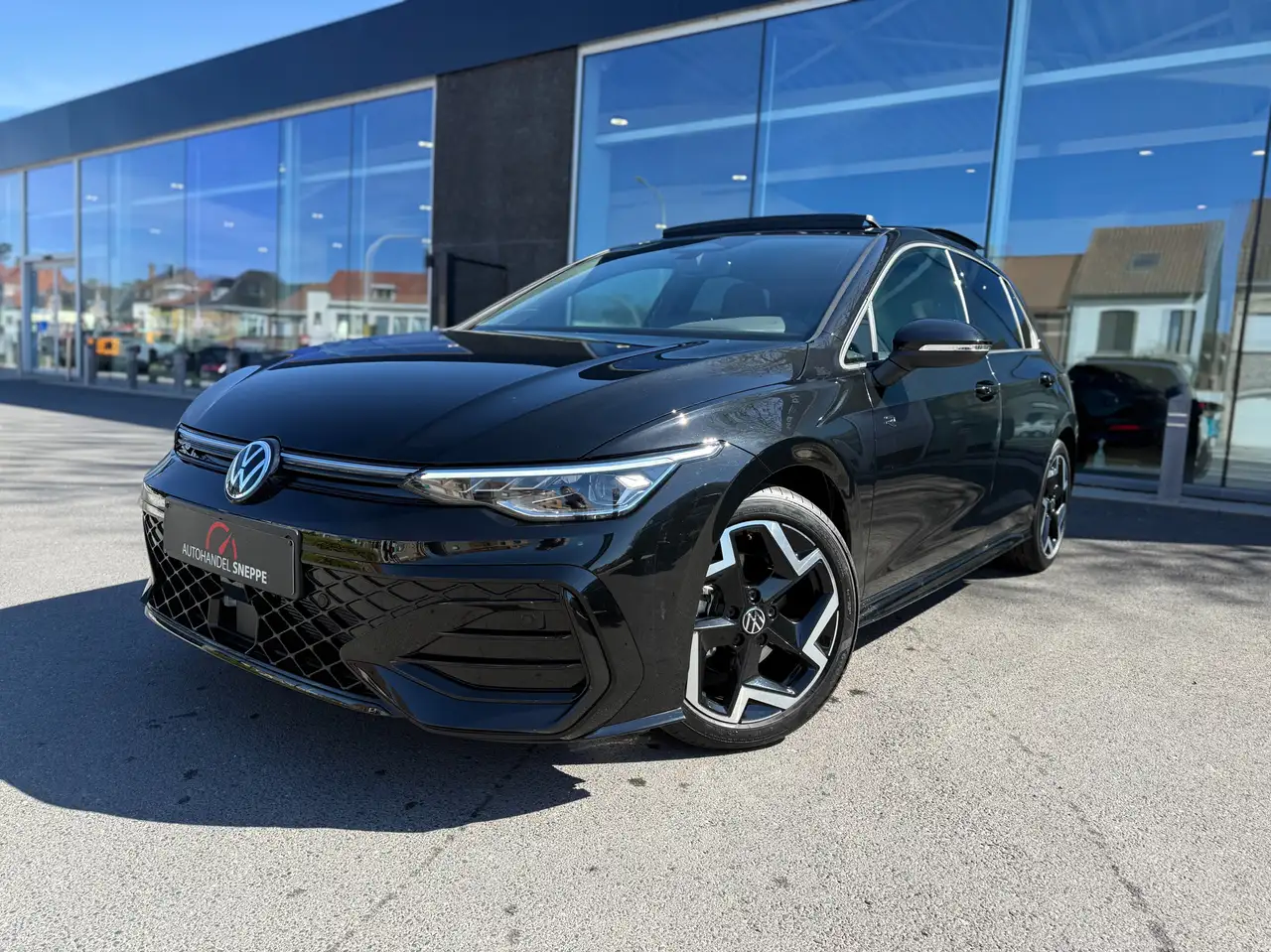 Volkswagen Golf Golf 1.5 eTSI R-Line DSG-Pano/Full!