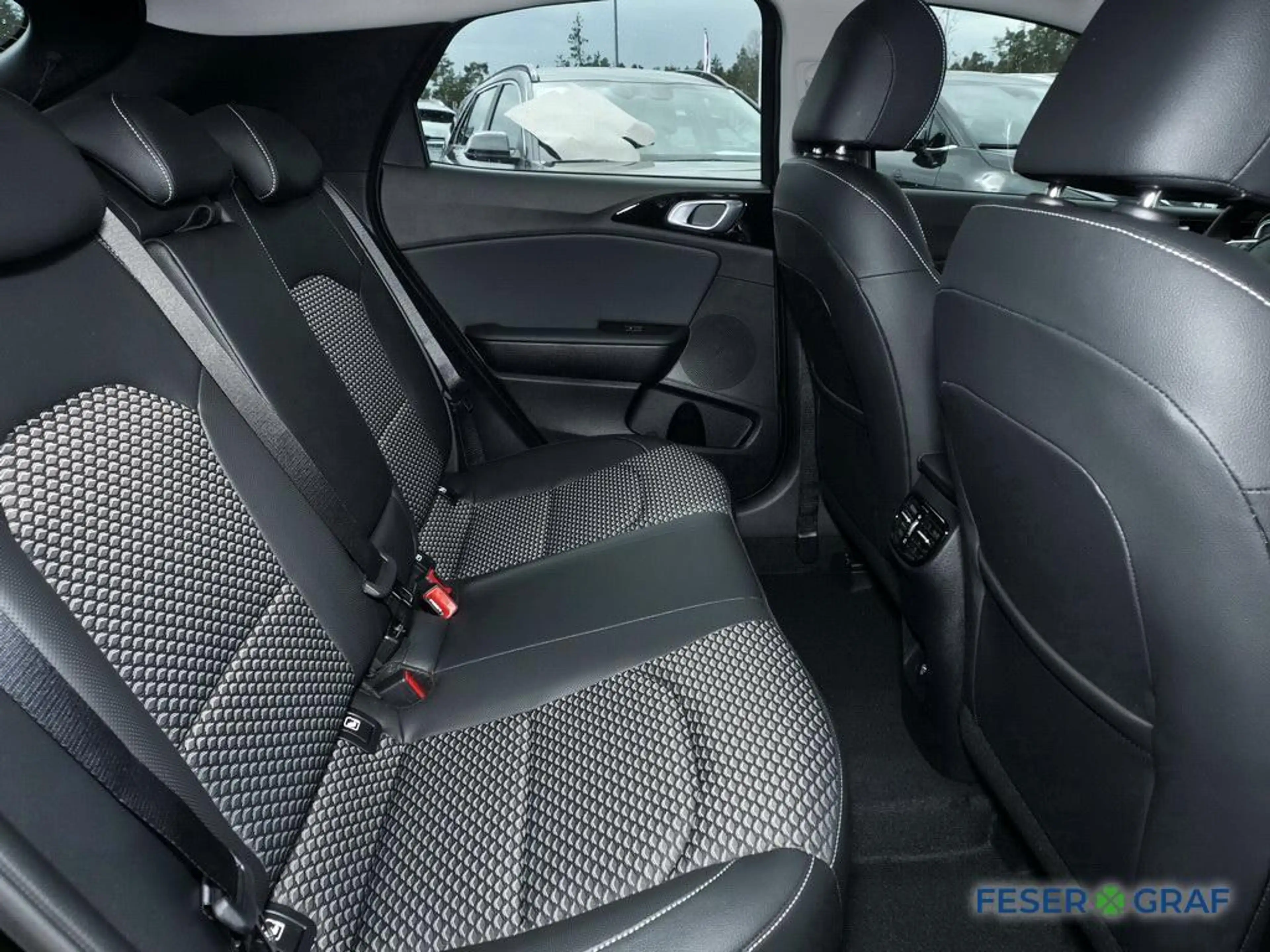 Kia XCeed 1.6T 150 DCT VISION KOMFORT+ Alu-18` — photo 5